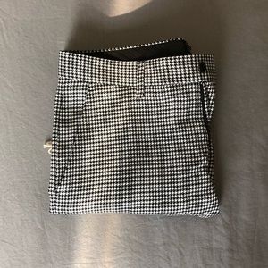 HOST PICK✨Black and white Gingham Forever 21 pants
